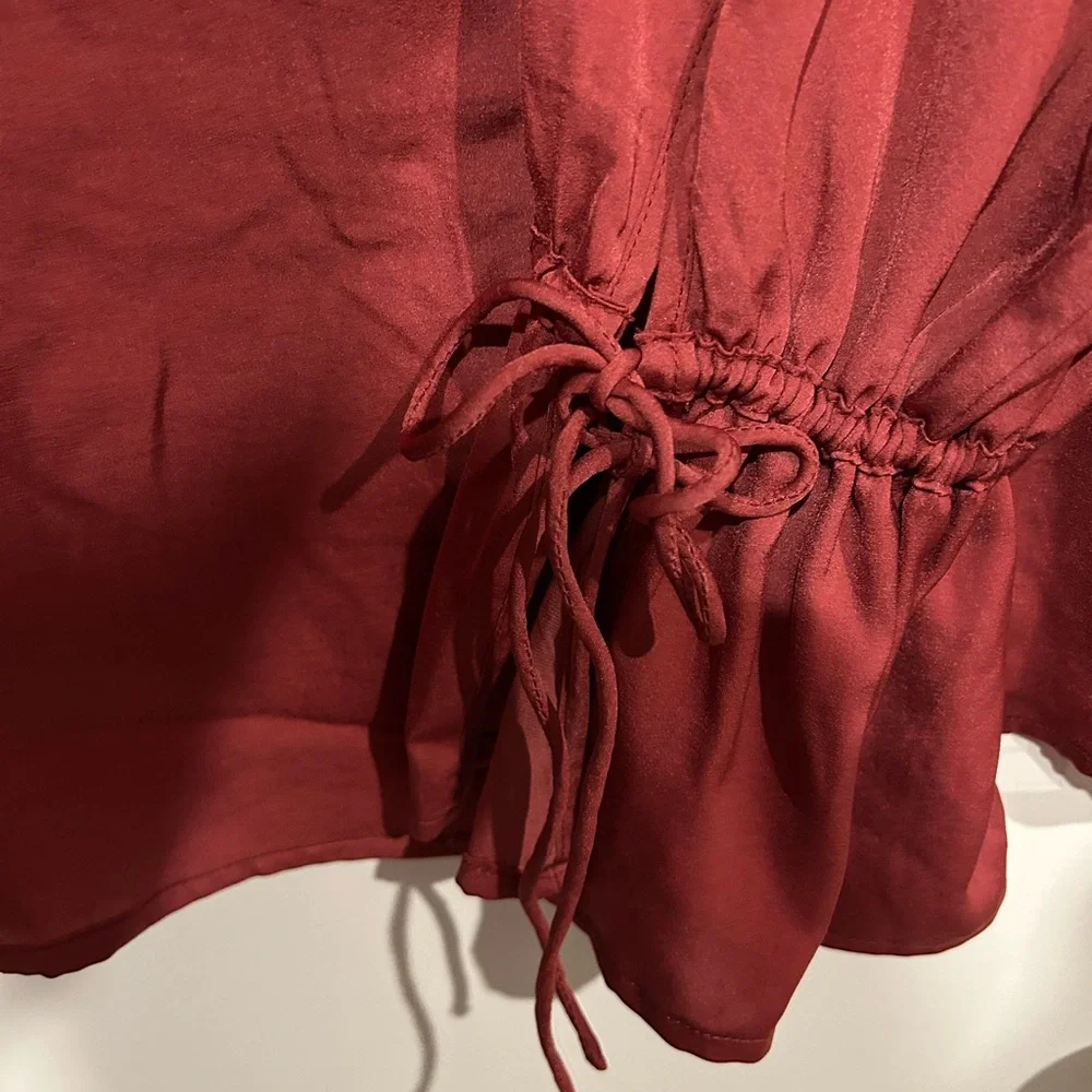 Brand new rose pink silk blouse with ties on neck and sleeves! - Picture 2 of 3